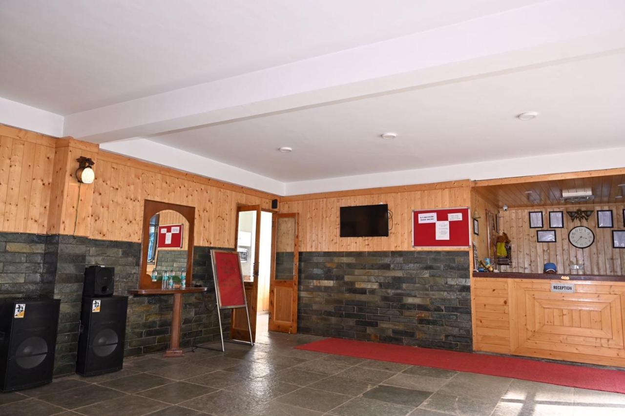 Hotel Seven Hills Manali Экстерьер фото
